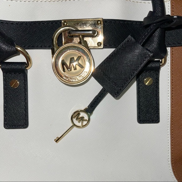 MK Large Hamilton Tote - Picture 2 of 13